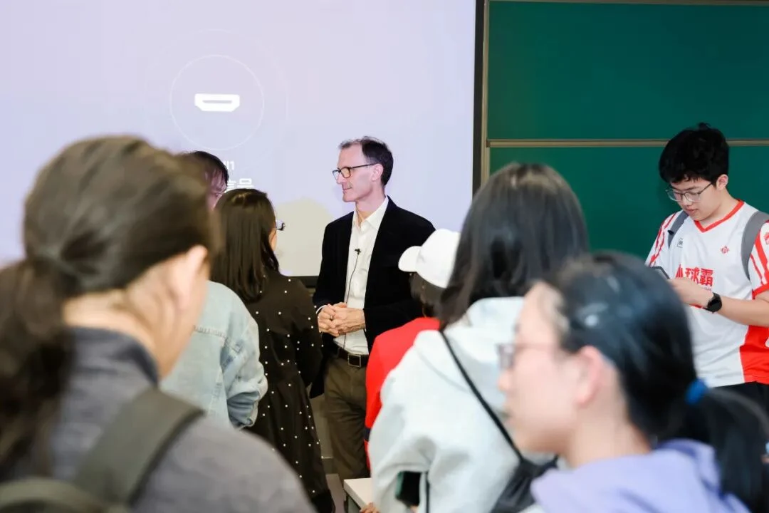 问渠首讲现场